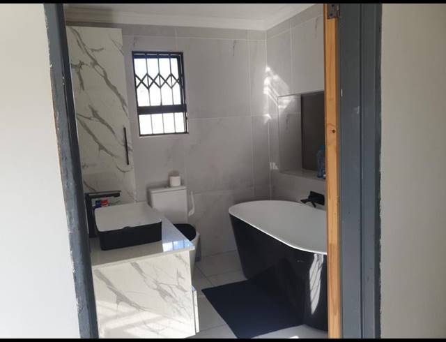 4 BEDROOM PROPERTY TO RENT IN ESTHER PARK
